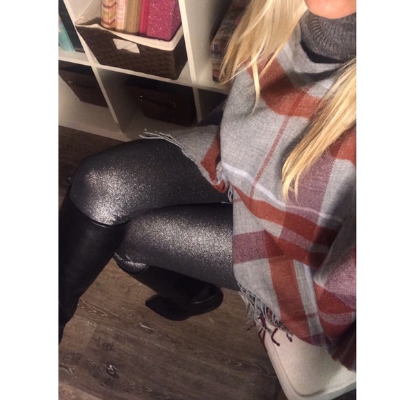 🌟Modern Metallic Gray Leggings 🤩Sale - Picture 2 of 3